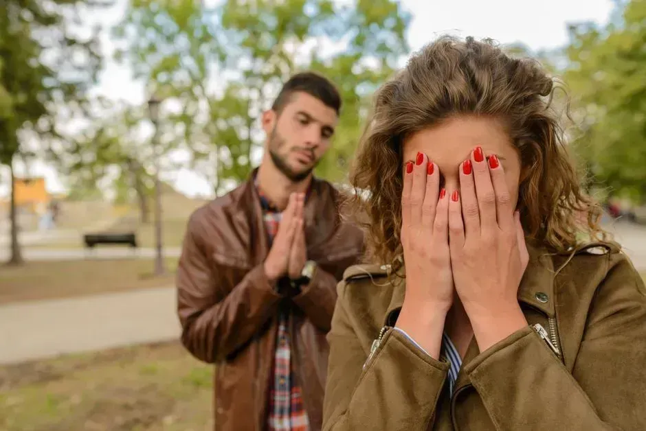 5. They Take Responsibility Instead of Deflecting Blame (Image Credits: Pexels)
