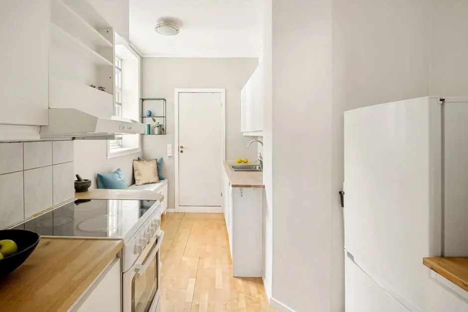 A Kitchen and a Routine Change the Trip (Image Credits: Pexels)