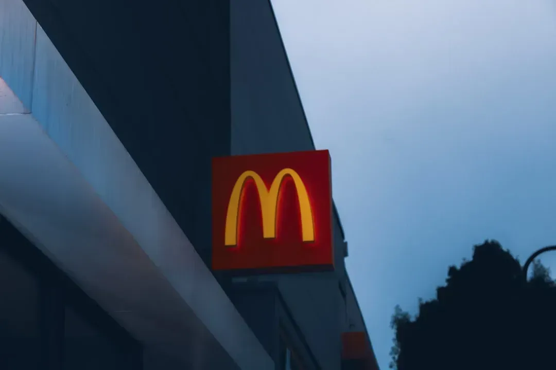 1. McDonald's: Last Place, Three Years Running (Image Credits: Unsplash)