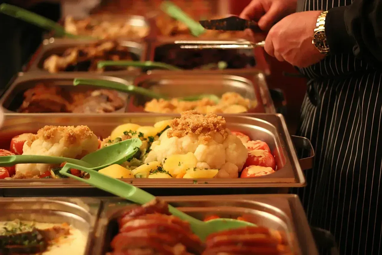 1. Grabbing Food with Your Bare Hands (Image Credits: Pixabay)