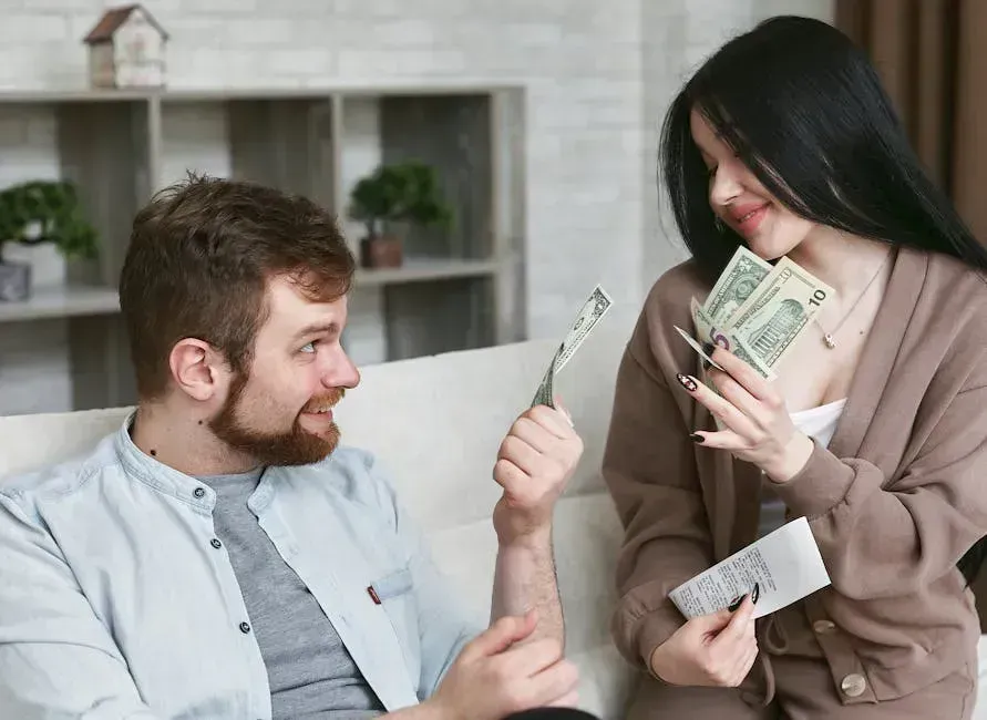 4. Having Open and Honest Conversations About Family Wealth (Image Credits: Pexels)