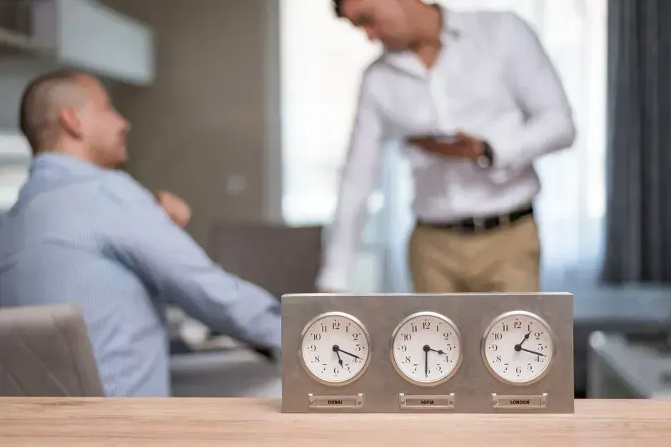 1. The clock becomes the first test (Image Credits: Pexels)