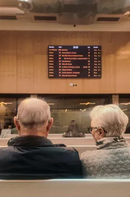 Treating retirement as a hard stop instead of a transition (Image Credits: Pexels)