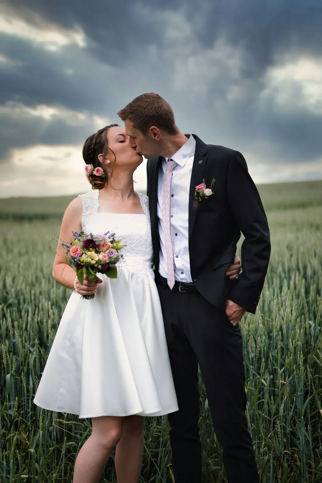 Marrying Later Changes Everything (Image Credits: Unsplash)