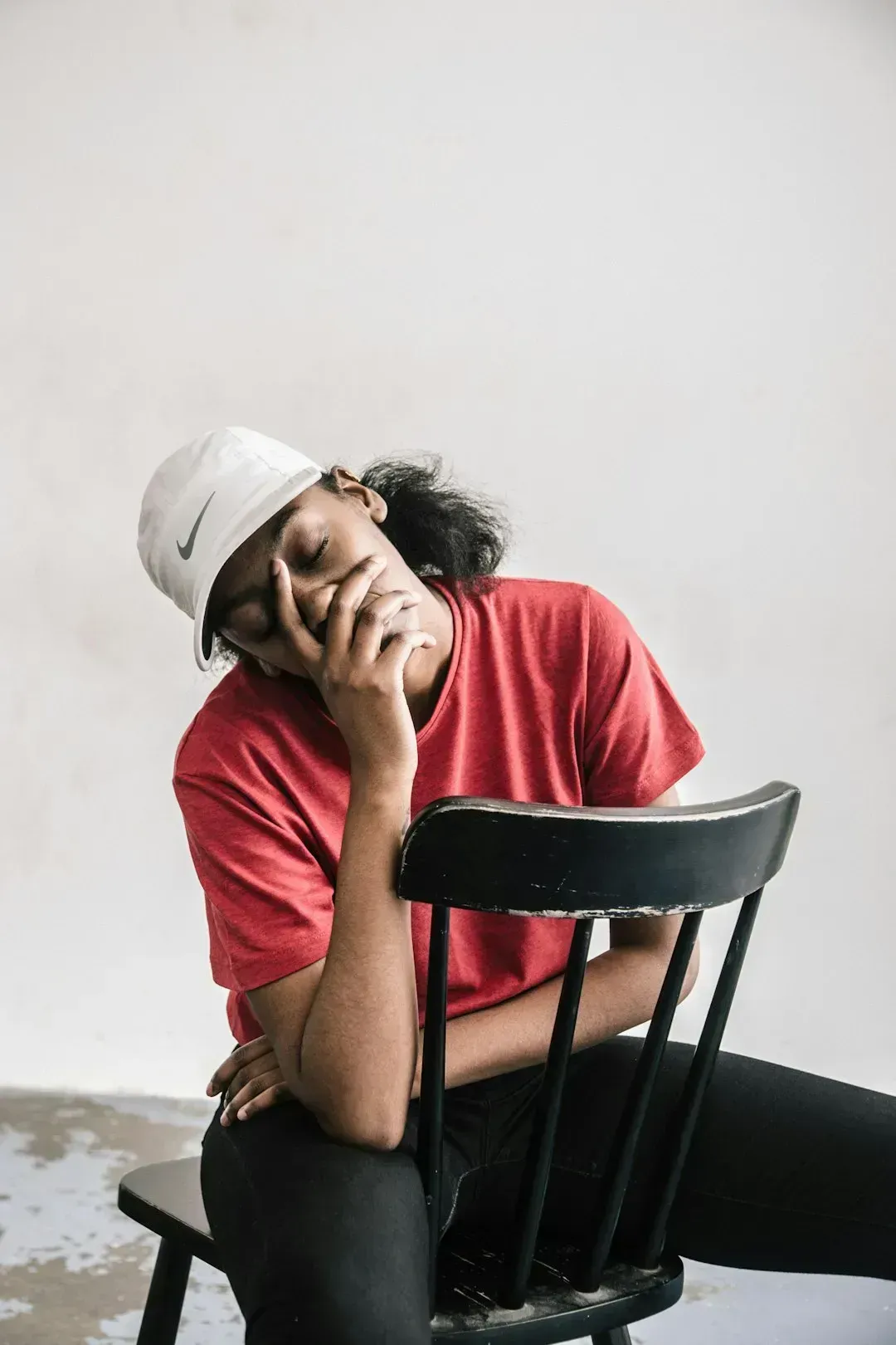 4. The Belief That Emotional Labor Is Naturally a Woman's Job (Image Credits: Unsplash)