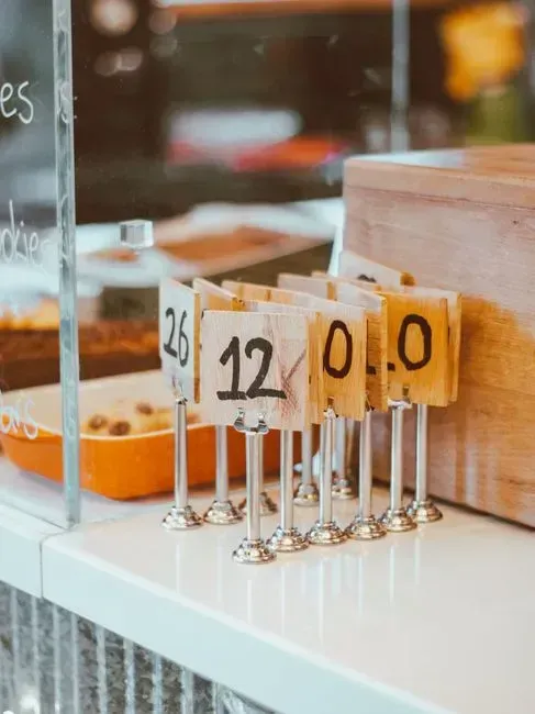 4. You order at the counter, then find your own seat (Image Credits: Pexels)