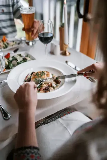 8. Ridgefield, Connecticut: New England Safety With Elevated Dining (Image Credits: Pexels)