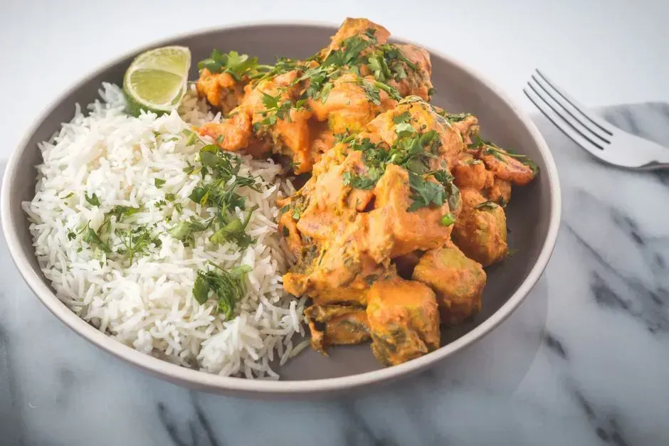 3. Saffron Road Chicken Tikka Masala (Image Credits: Pexels)
