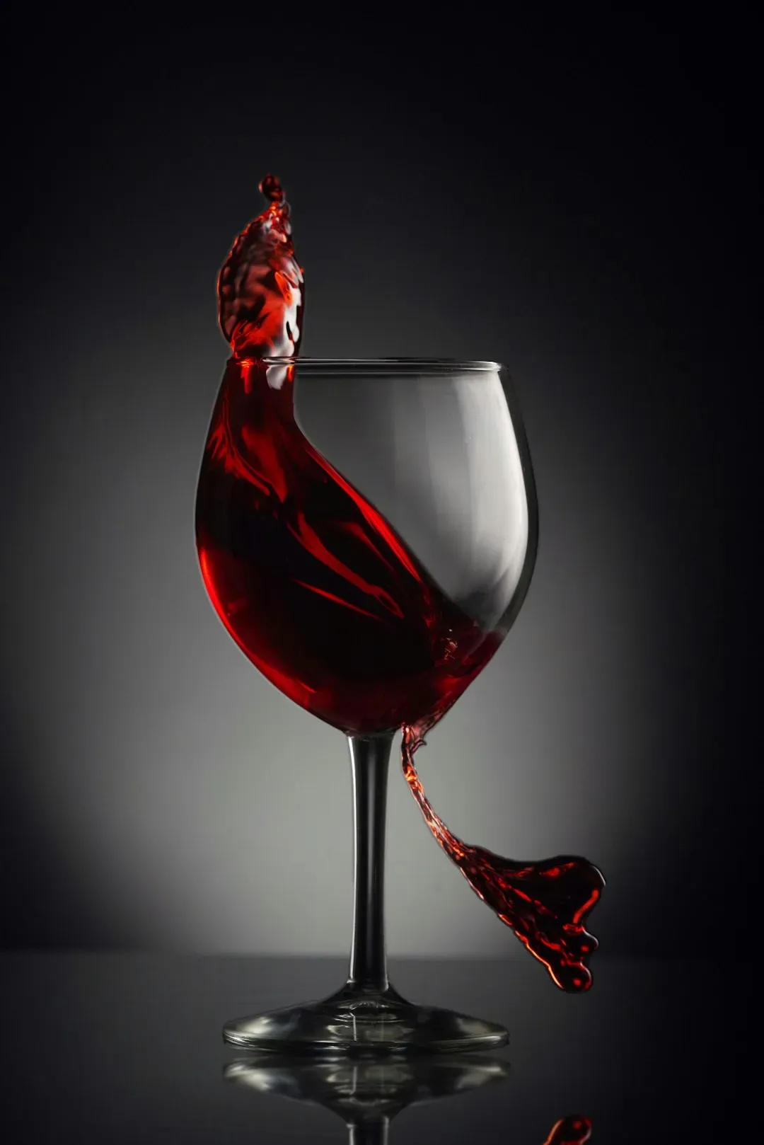 4. Holding Your Wine Glass by the Bowl (Image Credits: Unsplash)