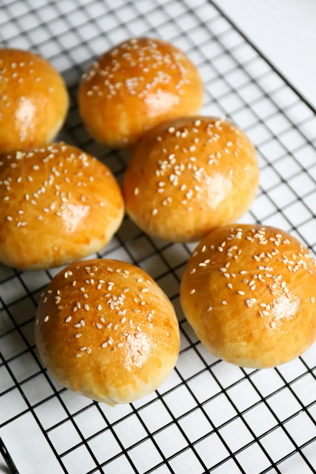 8. Ignoring the toasting of the bun (Image Credits: Unsplash)