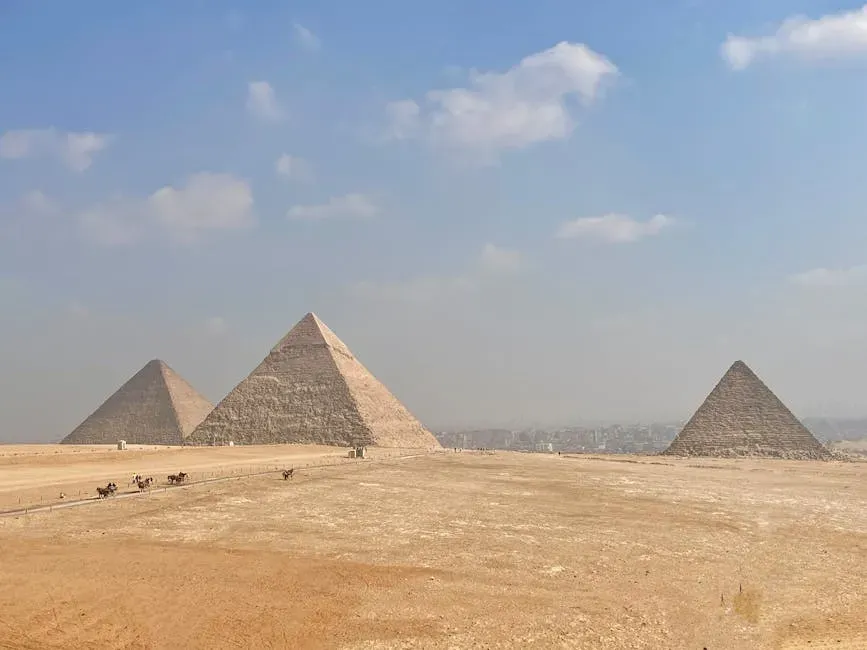 8. Woolly Mammoths Were Still Alive When the Pyramids Were Being Built (Image Credits: Pexels)