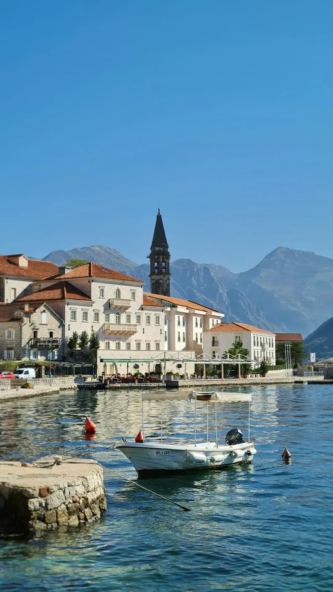 Coastal towns building a real expat community (Image Credits: Unsplash)