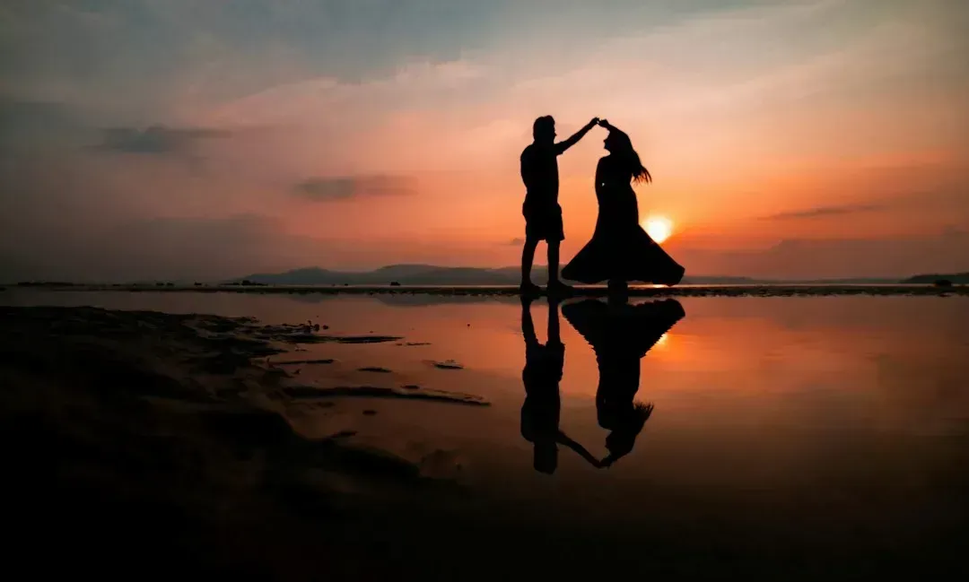 Leaving for a Short Honeymoon Right After the Reception (Image Credits: Unsplash)