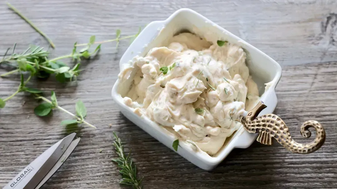 4. Cottage cheese with walnuts (Image Credits: Unsplash)