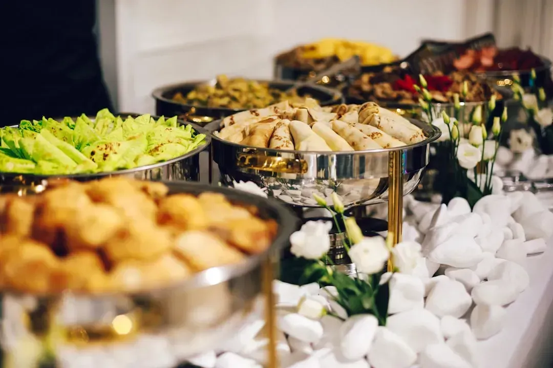 12. Skipping the tip because "it's just a buffet" (Image Credits: Unsplash)