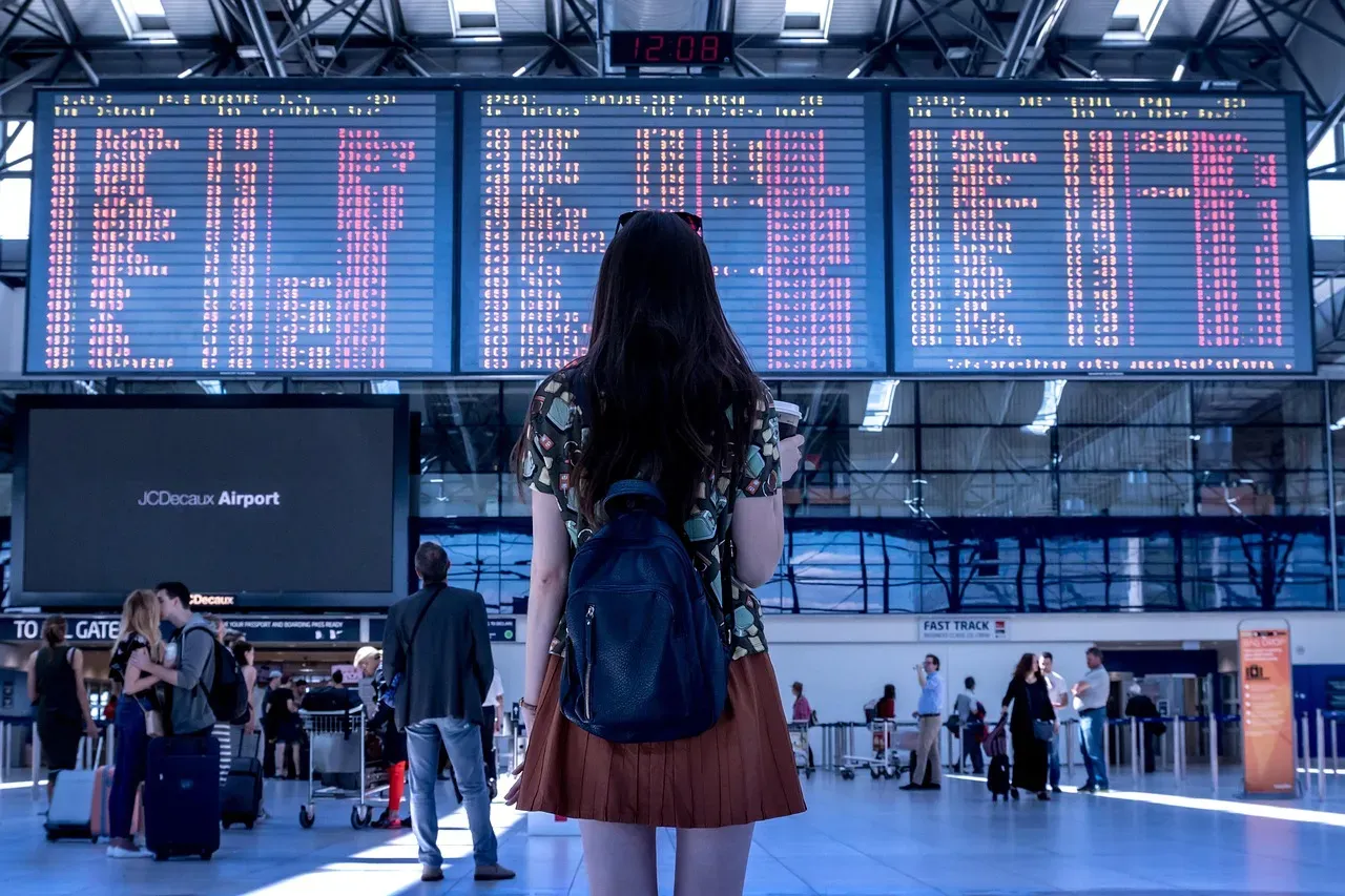 1. Treating the boarding time as the departure time (Image Credits: Pixabay)