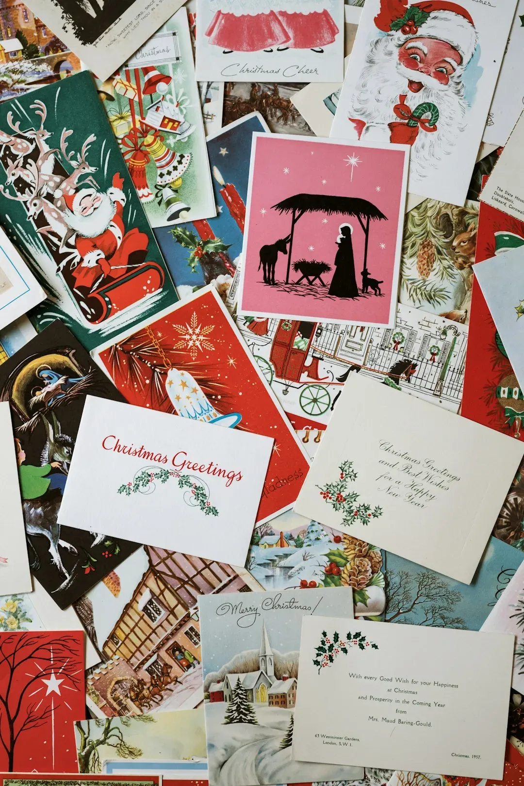 2. Sending Physical Christmas Cards (Image Credits: Unsplash)