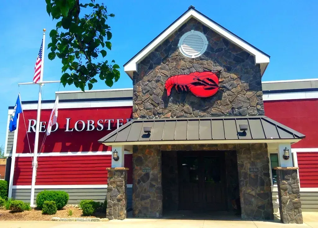 5. Red Lobster: A Seafood Dream Gone Sour (JeepersMedia, Flickr, CC BY 2.0)