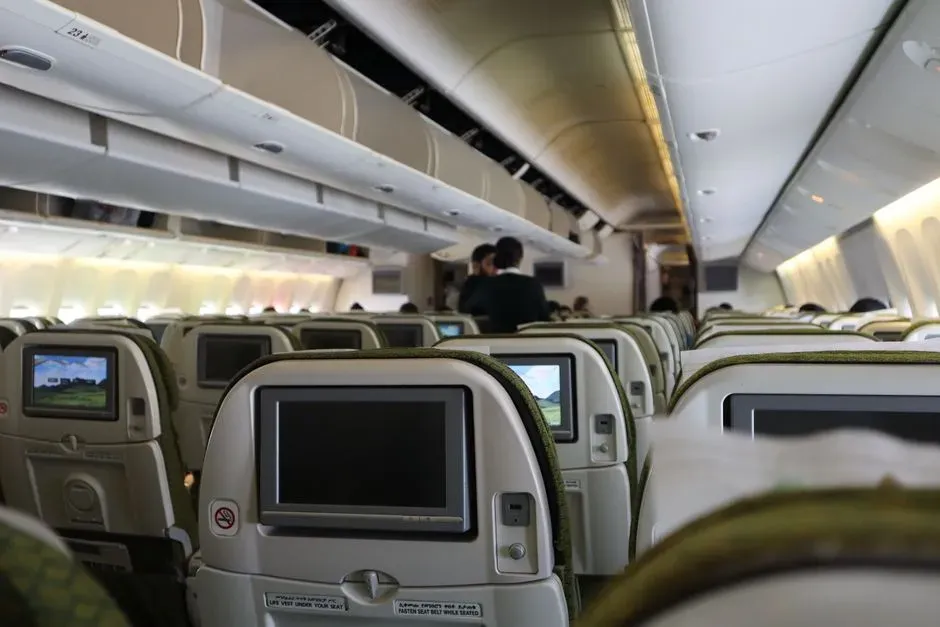 The middle seat and what its universal rejection reveals (Image Credits: Pexels)