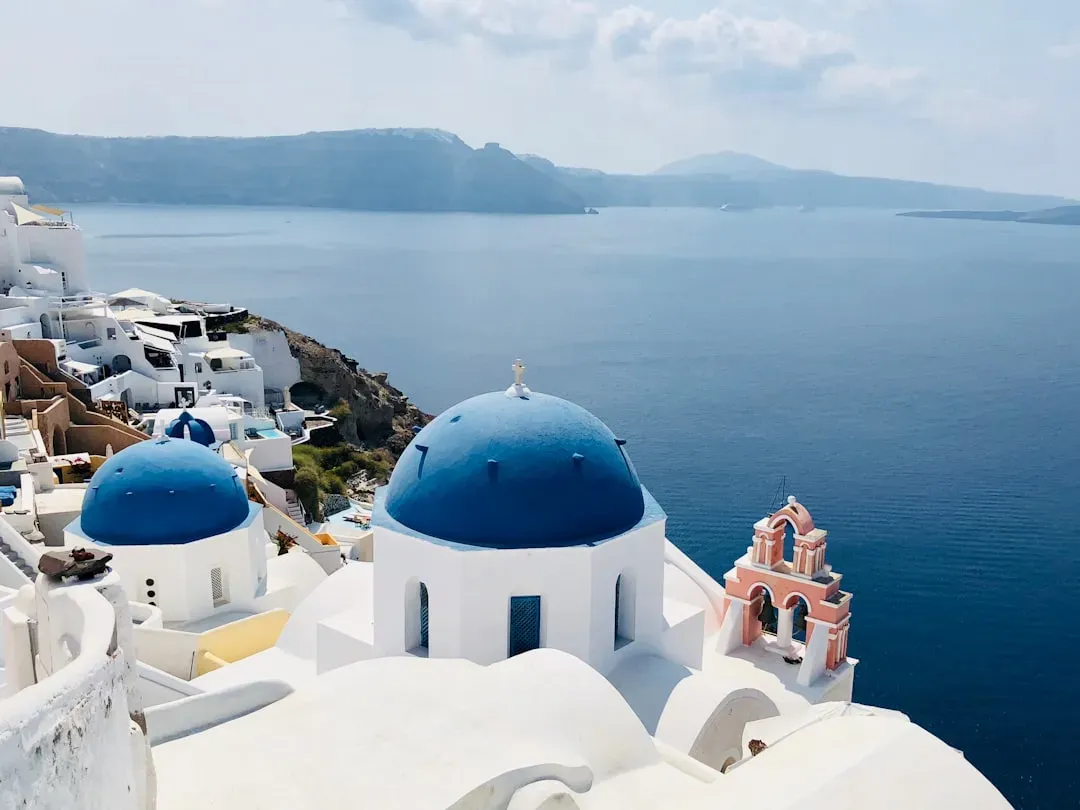 3. Santorini, Greece (Image Credits: Unsplash)