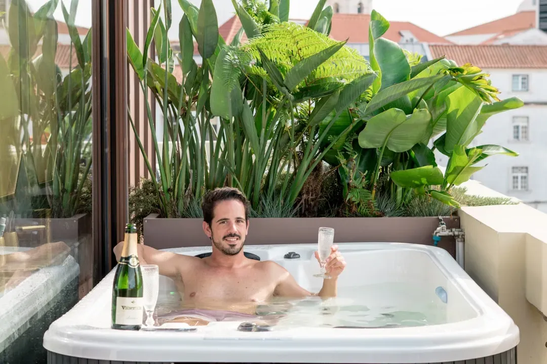1. The Jetted Jacuzzi Tub: From Dream Soaker to Dealbreaker (Image Credits: Unsplash)