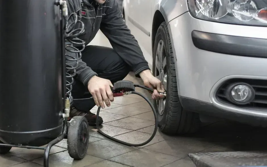 5. Nitrogen-Filled Tires (Image Credits: Pexels)