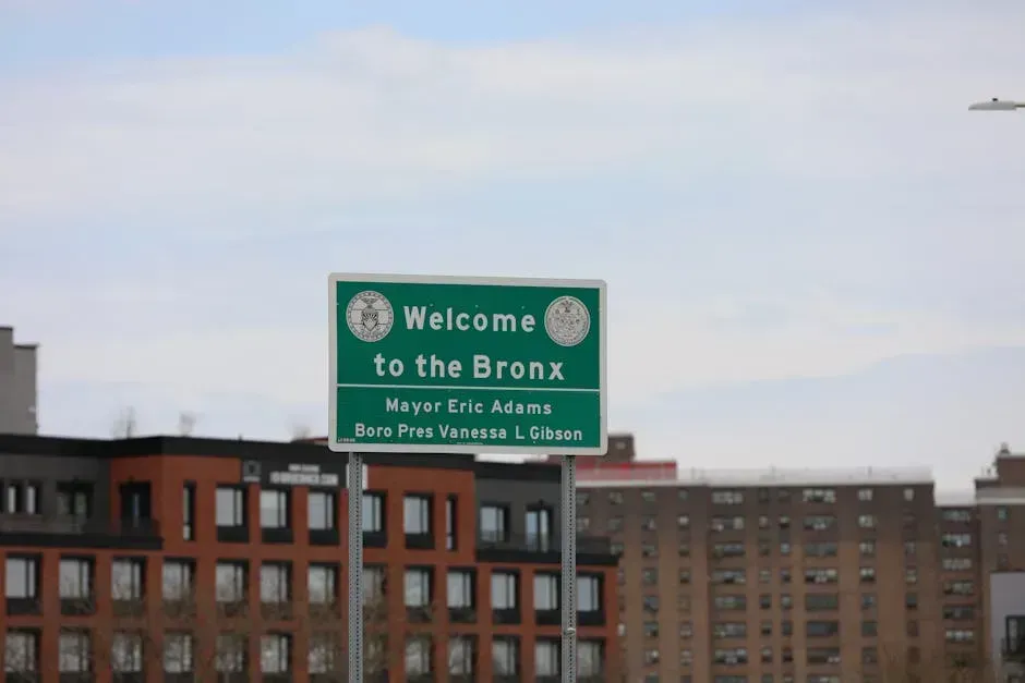 Hunts Point - The Bronx, New York City, NY (Image Credits: Pexels)