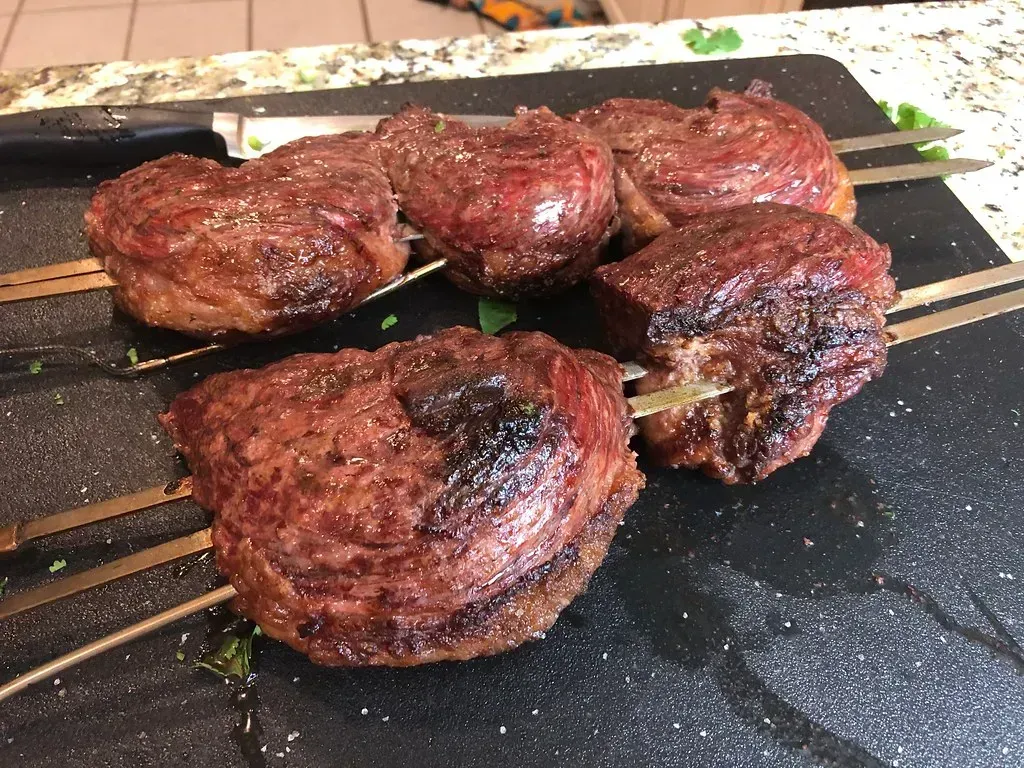 Picanha (Top Sirloin Cap) (Wesley Fryer, Flickr, CC BY 2.0)
