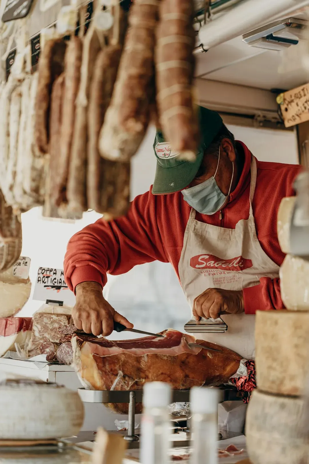 Why Paper-Thin Slicing Changes the Eating Experience (Image Credits: Unsplash)