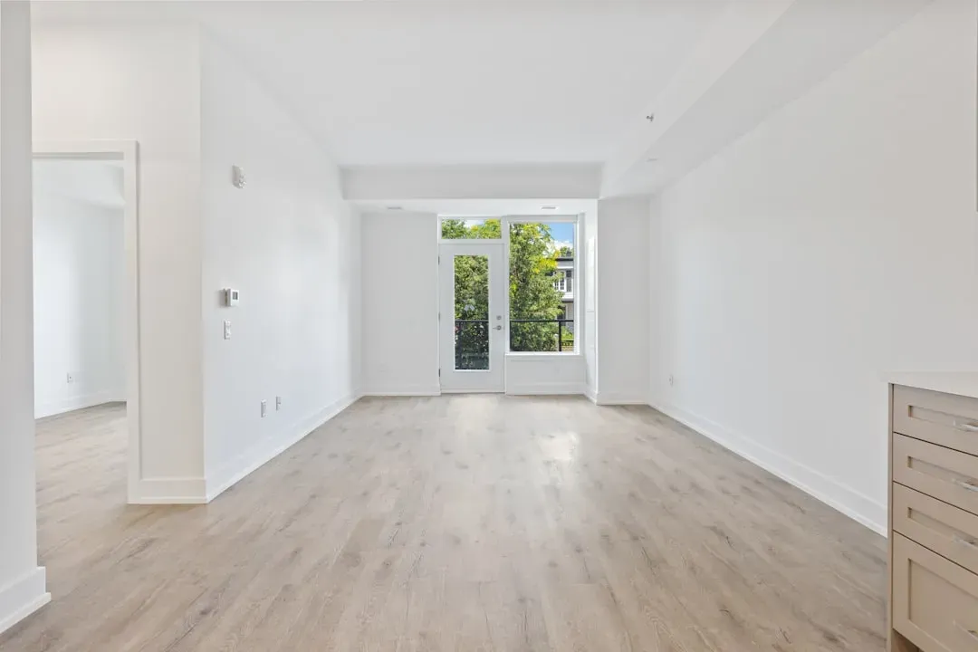 5. A Bare, Personality-Free Space (Image Credits: Unsplash)
