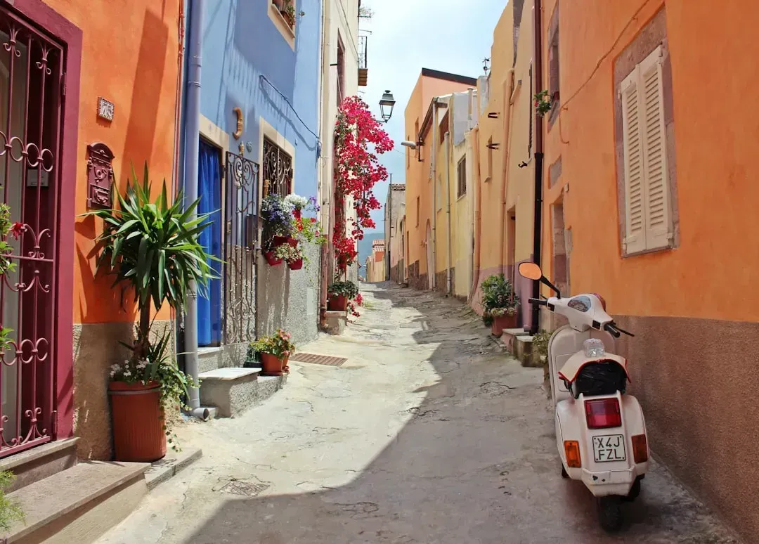Italy (Image Credits: Unsplash)
