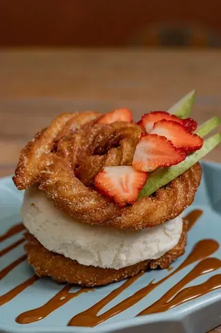 3. Frying nearly everything, including foods most people boil or bake (Image Credits: Pexels)