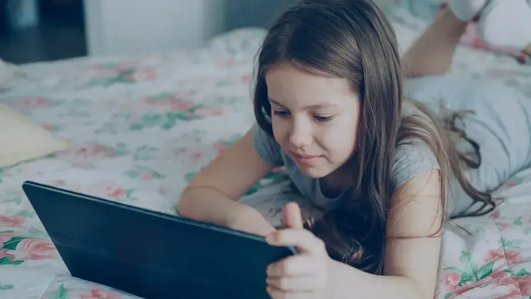 6. Screen-Free Time as a Daily Non-Negotiable (Image Credits: Unsplash)