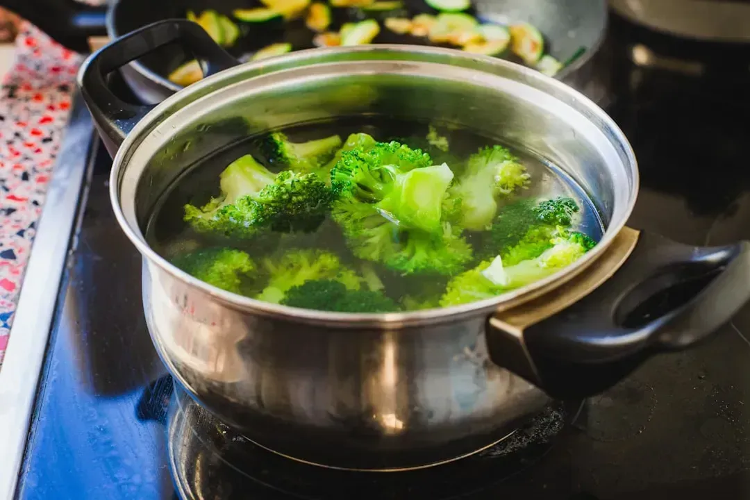 8. Blanching and Shocking Every Vegetable (Image Credits: Unsplash)