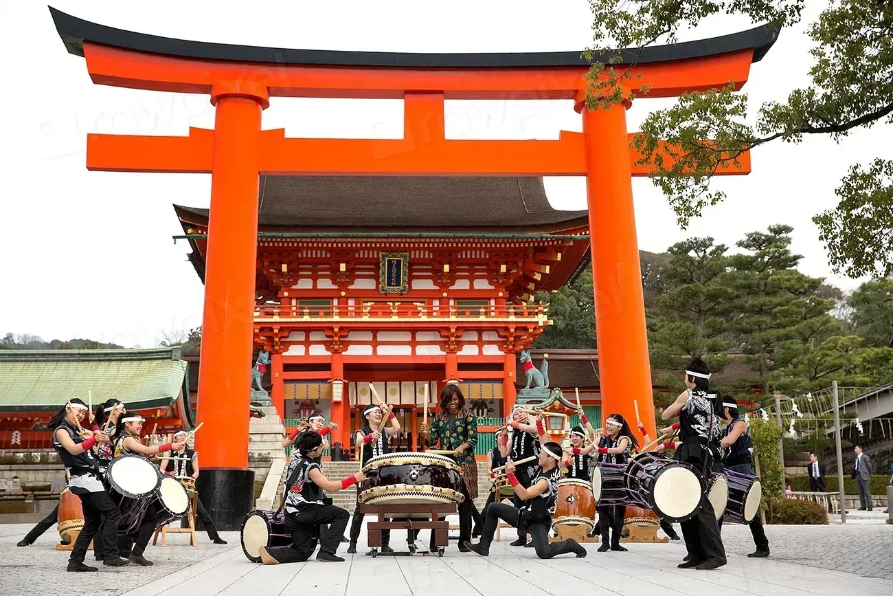 6. Tokyo and Kyoto, Japan (Image Credits: Rawpixel)
