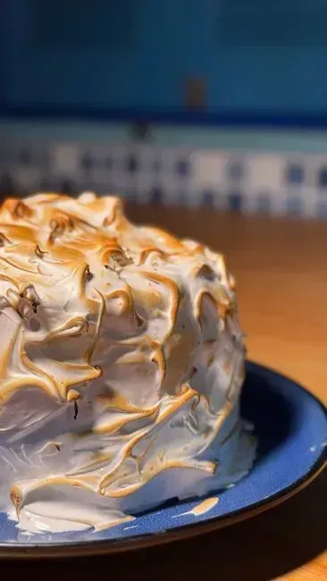 8. Baked Alaska (Image Credits: Pexels)