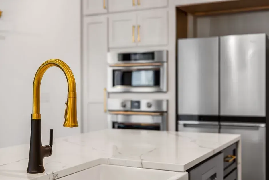 8. Bold, highly personalized finishes (Image Credits: Pexels)