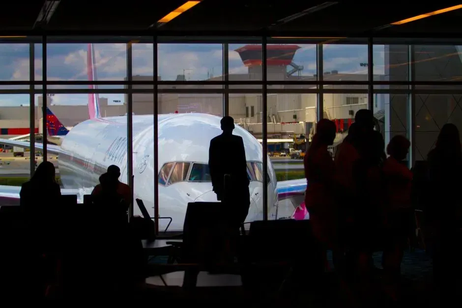 5. Rebooking help during a delay or cancellation without a long hold (Image Credits: Pexels)