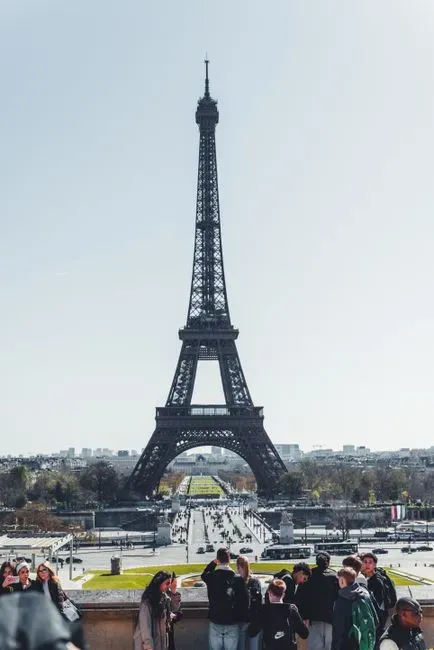Paris, France: The Iron Lattice Above the Rooftops (Image Credits: Pexels)