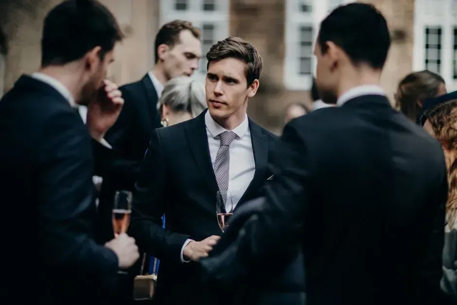 3. Giving unsolicited advice (Image Credits: Pexels)