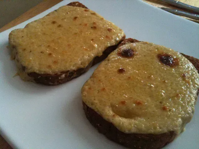 Welsh Rarebit (remysharp, Flickr, CC BY-SA 2.0)
