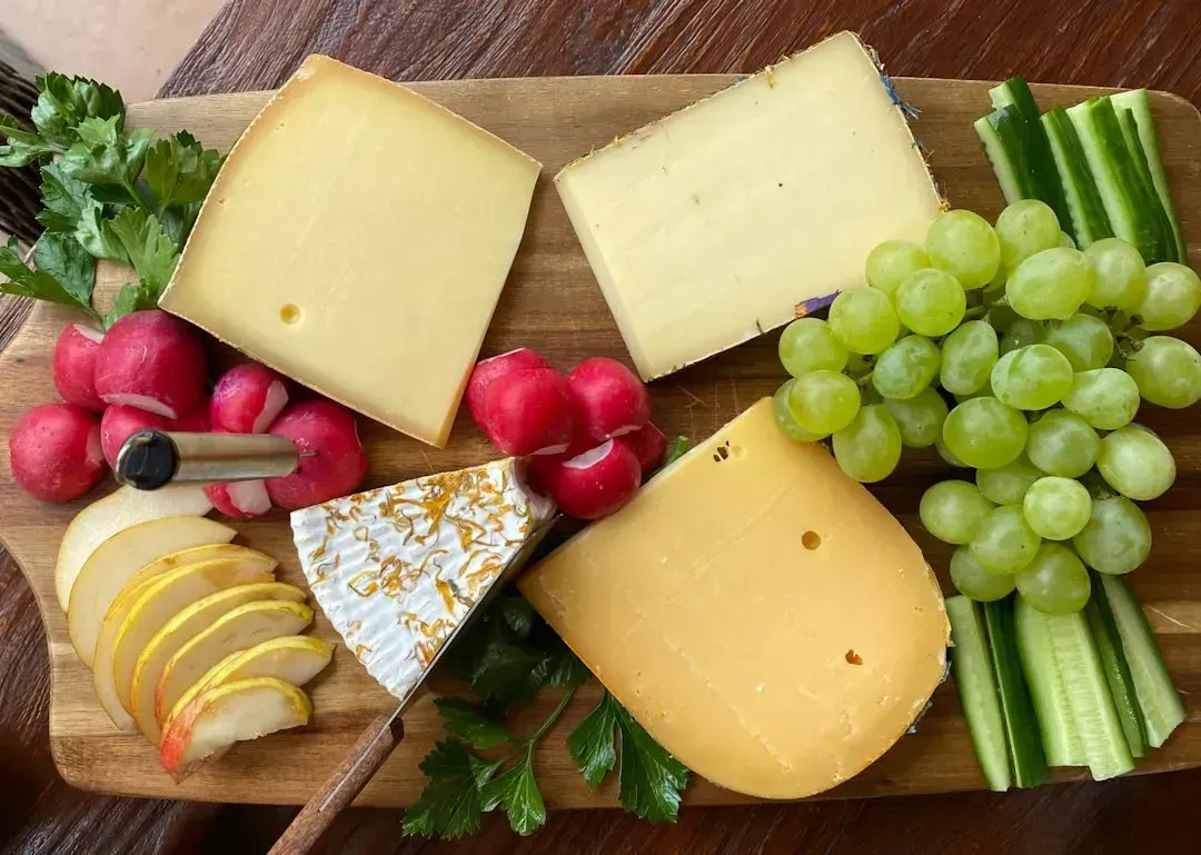 10. Cheese with a small serving of fruit (Image Credits: Unsplash)