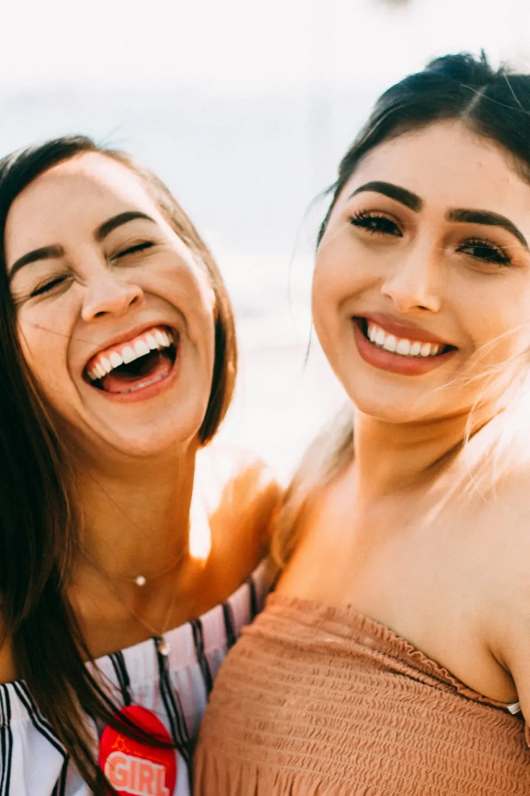 3. Smiling at Complete Strangers (Image Credits: Unsplash)