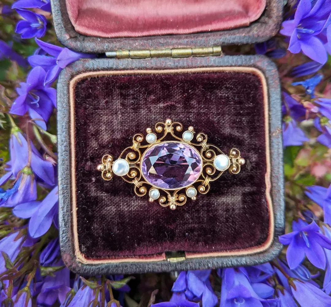 A Family Heirloom Brooch or Jewelry Piece (Image Credits: Unsplash)