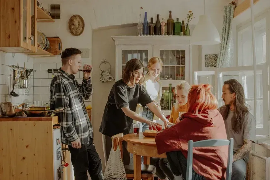 10. A reasonable approach to shared groceries and supplies (Image Credits: Pexels)