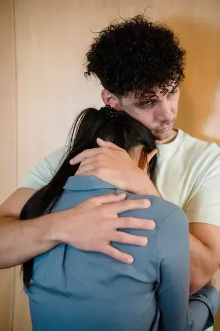 6. Showing comfort with vulnerability (Image Credits: Pexels)