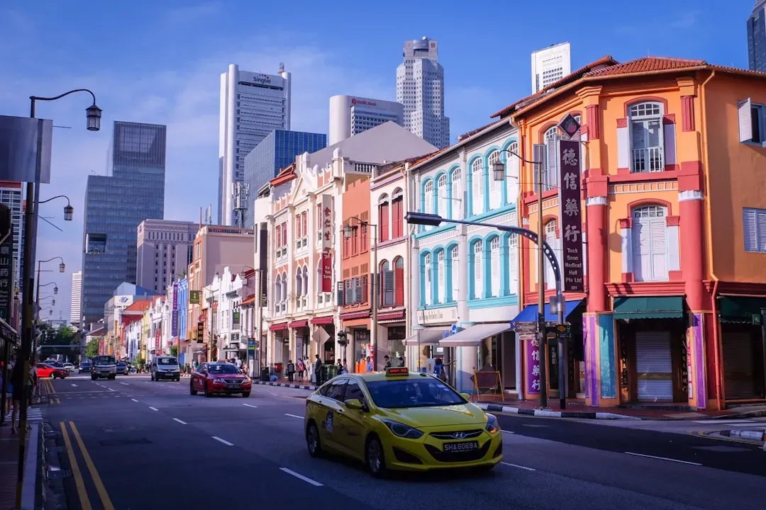 Singapore: Efficient service, no cash required (Image Credits: Unsplash)
