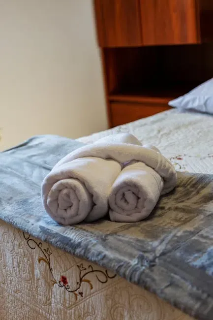 9. Skimping on Bedding and Towels for Overnight Guests (Image Credits: Pexels)