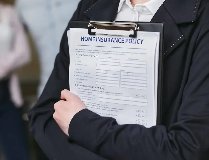 10. Comparison Shopping on Insurance Saves Real Money (Image Credits: Pexels)