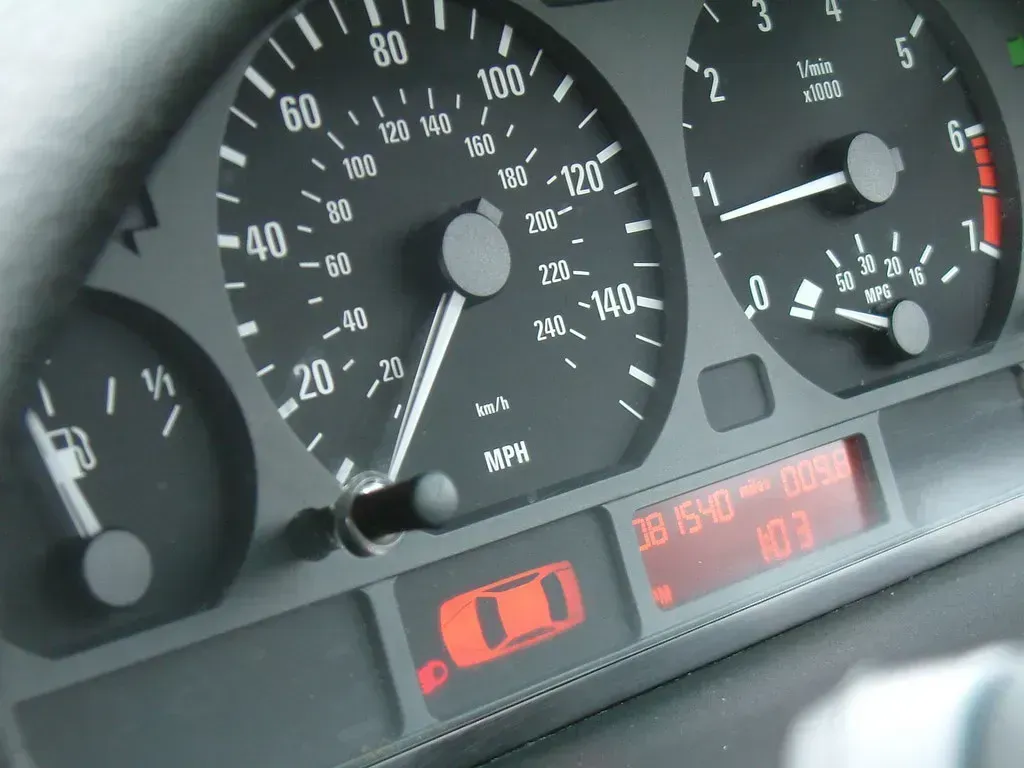 4. Dashboard warning lights already illuminated (Bernie Goldbach, Flickr, CC BY-SA 2.0)